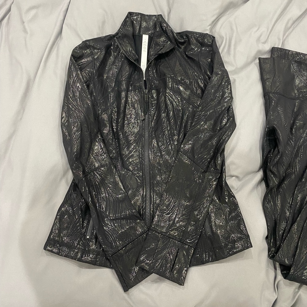 Define Jacket Shine (Feathers) Size 8